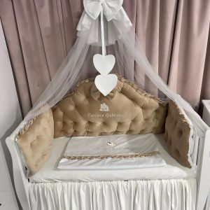 Lenjerie pătuț 11 piese Regal Catifea Beige – Set complet personalizabil din catifea moale și bumbac natural PeppiBambini