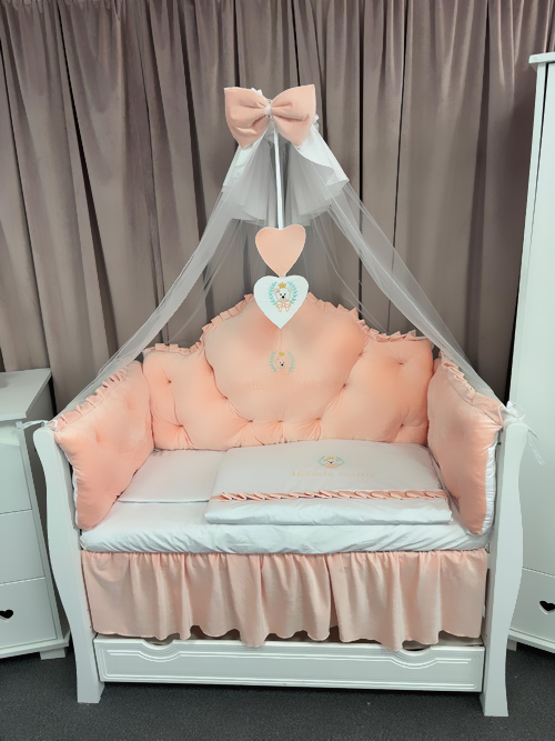 Set complet 11 piese pentru pătuț – model Regal din catifea somon, personalizabil cu nume – Peppi Bambini Premium Edition - Image 9