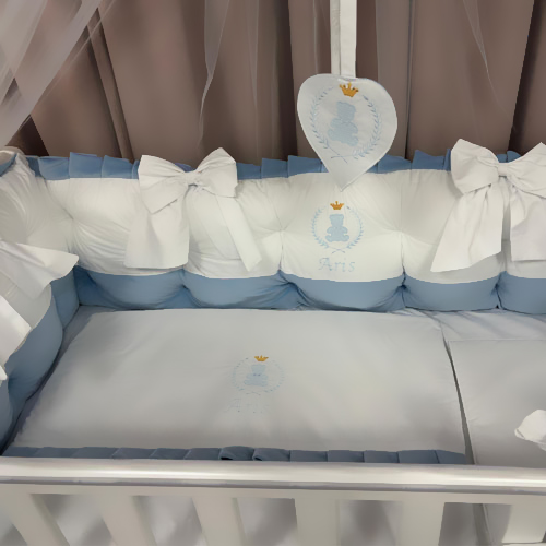 Lenjerie pătuț 11 piese Royal Catifea White Blue – Set complet premium din catifea moale și bumbac natural, personalizabil cu nume – Peppi Bambini - Image 5