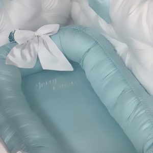 Baby Nest Brodat PeppiBambini – Cuib moale și sigur pentru bebeluși, realizat din bumbac natural de înaltă calitate
