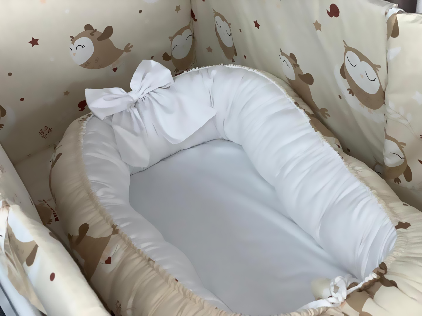 Baby Nest PeppiBambini – Cuib moale pentru bebeluși din bumbac natural, ideal pentru somn sigur și confortabil