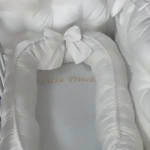 Baby Nest Brodat PeppiBambini – Cuib moale pentru bebeluși din bumbac 100% natural, pentru confort și siguranță zilnică