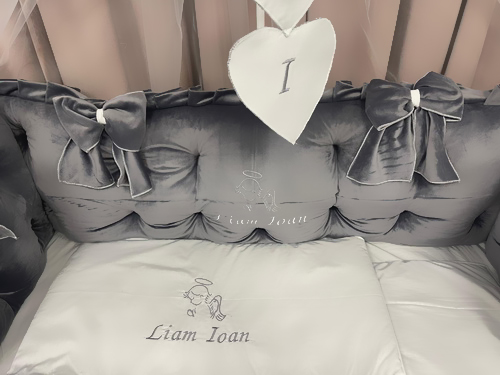 Set complet 11 piese pentru pătuț – model Royal din catifea gri, personalizabil cu nume – Peppi Bambini Premium Edition - Image 8