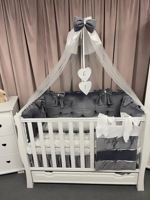 Set complet 11 piese pentru pătuț – model Royal din catifea gri, personalizabil cu nume – Peppi Bambini Premium Edition - Image 6