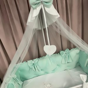 Set complet 11 piese pentru pătuț – model Royal Catifea Mint din catifea moale verde mentă, personalizabil cu nume – Lenjerie premium Peppi Bambini