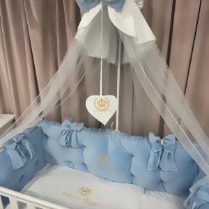 Set complet 11 piese pentru pătuț – model Royal Blue din catifea albastră, personalizabil cu nume – Peppi Bambini Premium Collection