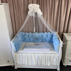 Lenjerie pătuț 11 piese Regal Blue – Set complet personalizabil din catifea moale și bumbac premium PeppiBambini