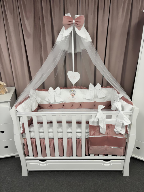 Set complet 11 piese pentru pătuț – model Royal White Pink din catifea alb-roz, personalizabil – Peppi Bambini Premium - Image 9