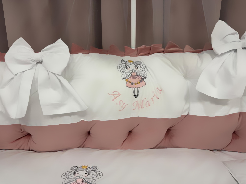 Set complet 11 piese pentru pătuț – model Royal White Pink din catifea alb-roz, personalizabil – Peppi Bambini Premium - Image 5