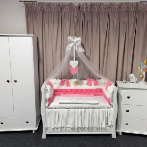 Lenjerie de pătuț personalizată 11 piese Royal Catifea White Pink PeppiBambini – eleganță pentru bebeluși, broderie premium și confort regal