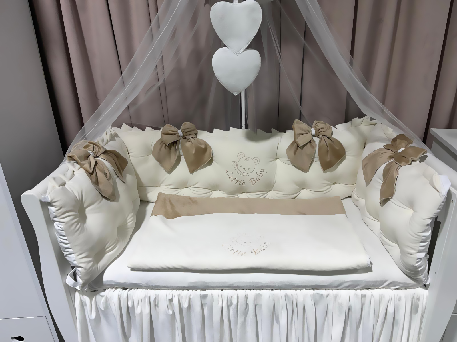 Lenjerie pătuț personalizată 11 piese Royal Catifea White Beige PeppiBambini – set premium din catifea alb-bej, broderie elegantă și confort absolut - Image 15